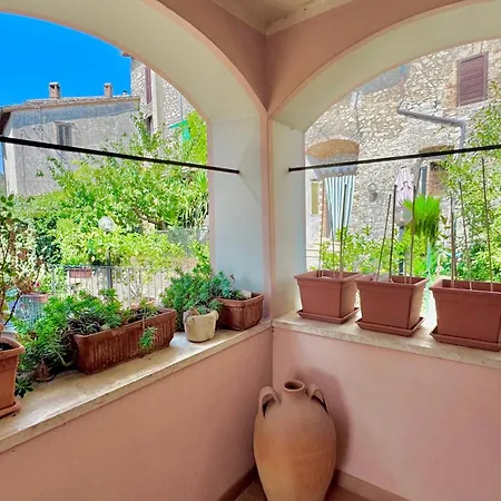 Casa Di Nonna Montefranco